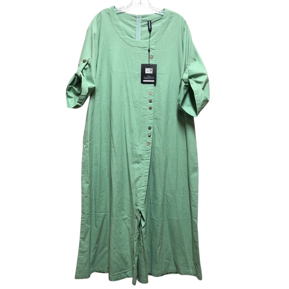 Just Fashion N.W.T. Green Women Size Small Button-Down Maxi Jumpsuit Wide Pants.
